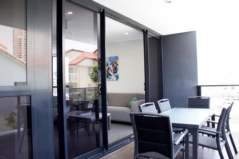 Synergy Broadbeach - Official - Pubs and Clubs 22