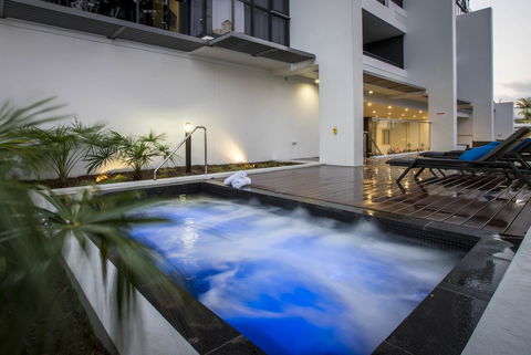 Synergy Broadbeach - Official - Pubs and Clubs 5