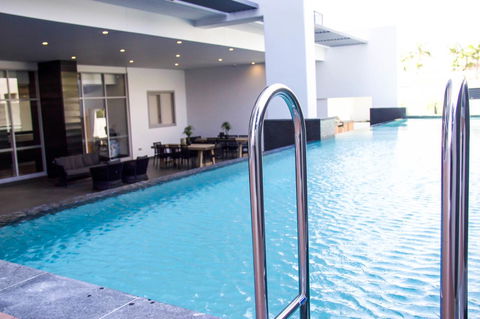 Synergy Broadbeach - Official - Pubs and Clubs 11