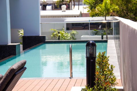 Synergy Broadbeach - Official - Pubs and Clubs 3