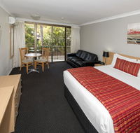 Comfort Inn Grammar View - Pubs and Clubs