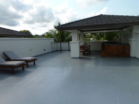 Penthouse 239 At See Temple Port Douglas - Pubs and Clubs 14