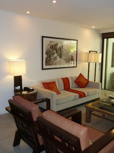 Penthouse 239 At See Temple Port Douglas - Pubs and Clubs 6