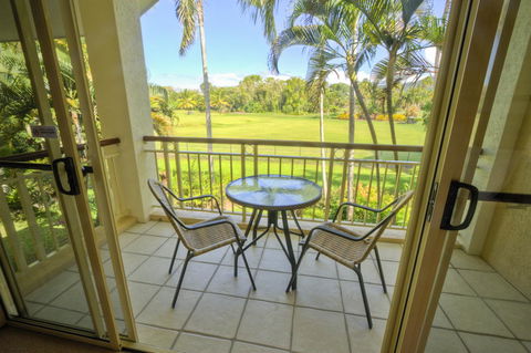 Paradise Links Resort Port Douglas - Pubs and Clubs 43