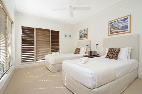 Paradise Links Resort Port Douglas - Pubs and Clubs 32