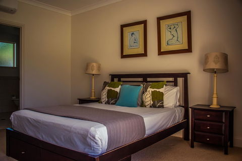 Paradise Links Resort Port Douglas - Pubs and Clubs 26