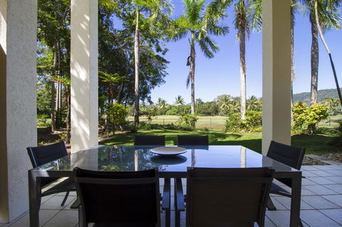 Paradise Links Resort Port Douglas - Pubs and Clubs 21