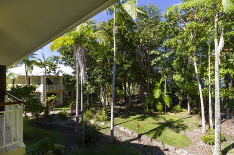 Paradise Links Resort Port Douglas - Pubs and Clubs 23