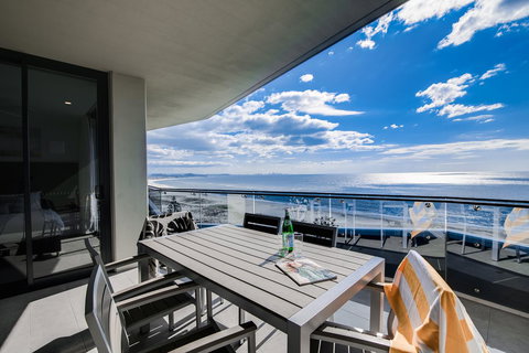 Iconic Kirra Beach Resort - Go Out 42