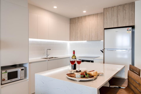 Iconic Kirra Beach Resort - Go Out 41