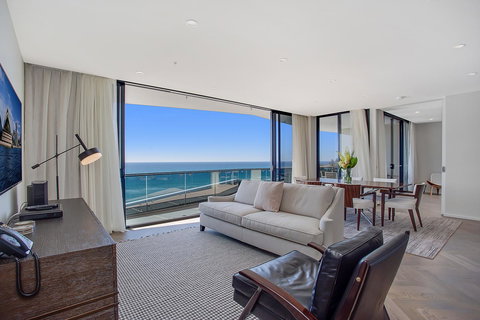 Iconic Kirra Beach Resort - Go Out 23