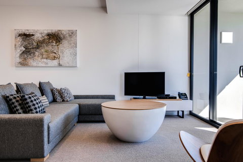 Iconic Kirra Beach Resort - Go Out 3