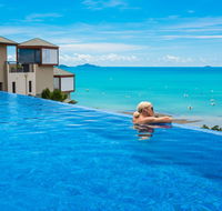 Pinnacles Resort - Pubs and Clubs