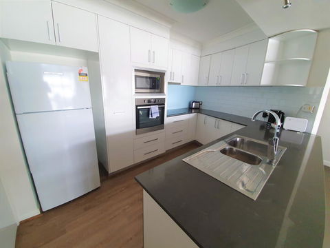 Broadbeach Holiday Apartments - Pubs and Clubs 10