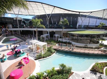 Broadbeach Holiday Apartments - Pubs and Clubs 35