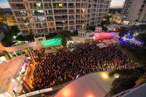 Broadbeach Holiday Apartments - Pubs and Clubs 41