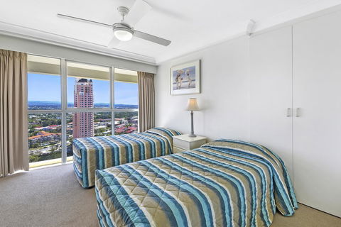 Talisman Apartments - Pubs and Clubs 2