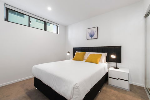 Ivy And Eve Apartments By CLLIX - Go Out 20