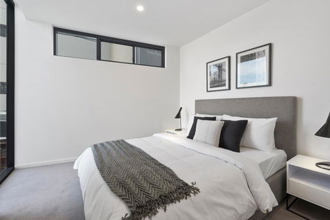 Ivy And Eve Apartments By CLLIX - Go Out 39