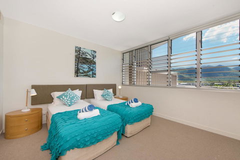 1 Bright Point Apartment 4501 - Pubs and Clubs 6