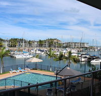 Beachside Apartment 17 - Pubs and Clubs