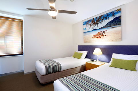 Peninsular Beachfront Resort - Go Out 13