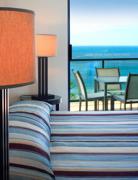 Peninsular Beachfront Resort - Go Out 37