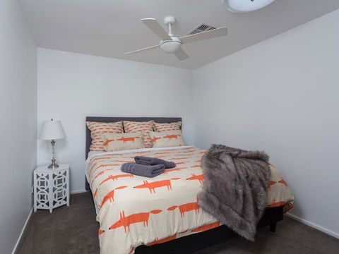 Rumrunner Resort - Go Out 32