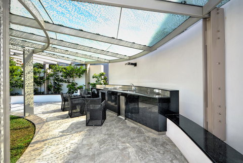 Soul Surfers Paradise - Gclr - Go Out 42