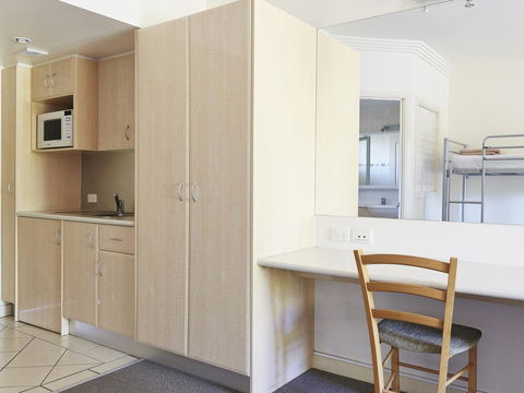 NRMA Treasure Island Holiday Resort - Pubs and Clubs 9