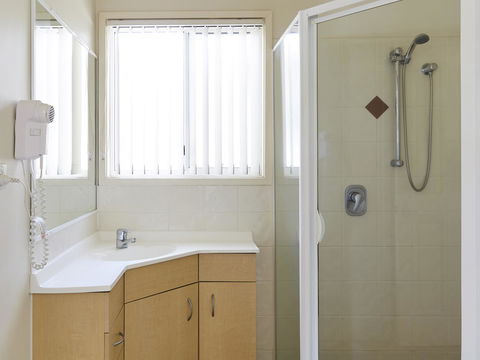 NRMA Treasure Island Holiday Resort - Pubs and Clubs 40