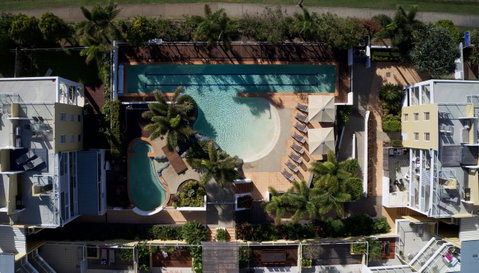 Seachange Coolum Beach - Pubs and Clubs 0