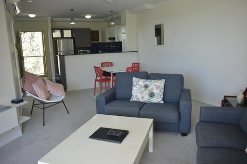 Seachange Coolum Beach - Pubs and Clubs 26