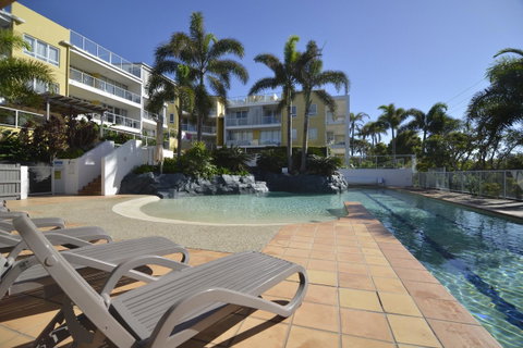 Seachange Coolum Beach - Pubs and Clubs 20