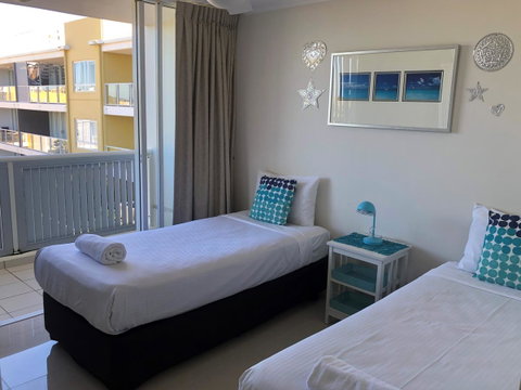 Seachange Coolum Beach - Pubs and Clubs 31