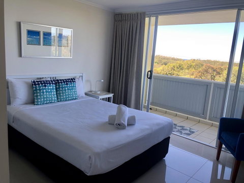 Seachange Coolum Beach - Pubs and Clubs 33