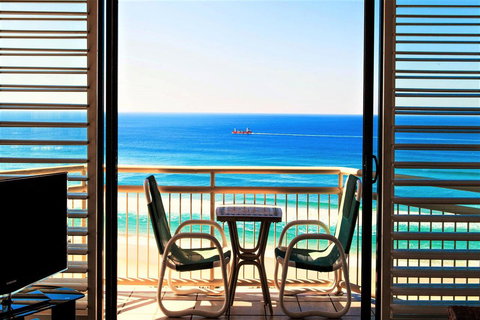 Seacrest Beachfront Apartments Surfers Paradise - Go Out 29