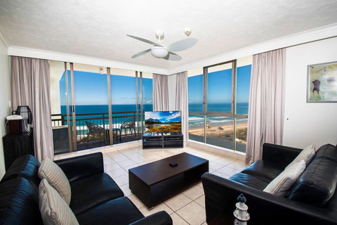 Seacrest Beachfront Apartments Surfers Paradise - Go Out 24
