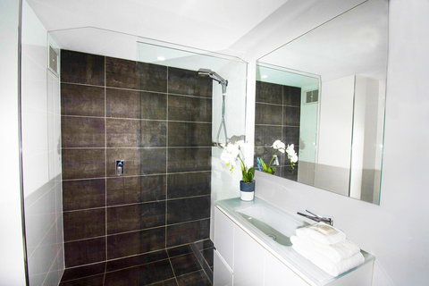 Seacrest Beachfront Apartments Surfers Paradise - Go Out 22