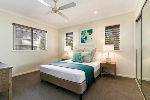 Montpellier Boutique Resort Noosa - Pubs and Clubs 1