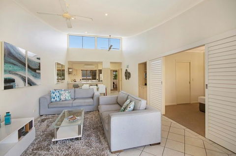Montpellier Boutique Resort Noosa - Pubs and Clubs 2