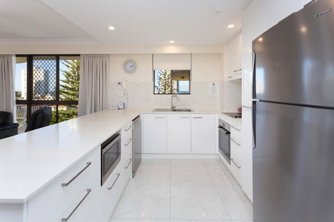 Capricornia Apartments - Pubs and Clubs 3