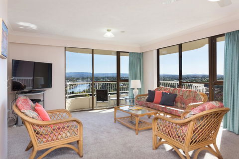 Capricornia Apartments - Pubs and Clubs 8