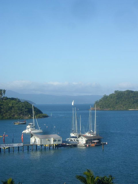 Montipora Unit 3 - In The Heart Of Airlie, Wi-fi And Netflix - Go Out 15