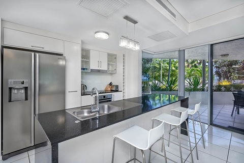 Vision Apartments - Go Out 5