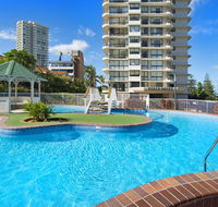 ULTIQA Beach Haven on Broadbeach - Pubs and Clubs