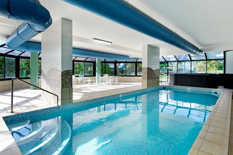 ULTIQA Beach Haven On Broadbeach - Pubs and Clubs 19