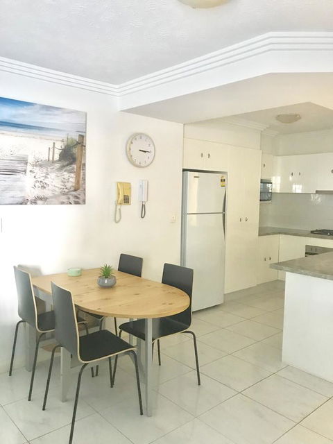 Regency On The Beach - Pubs and Clubs 7