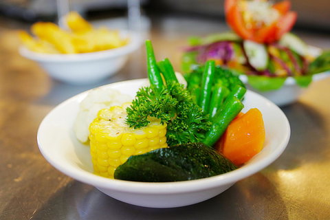 Room Motels Kingaroy - Pubs and Clubs 41