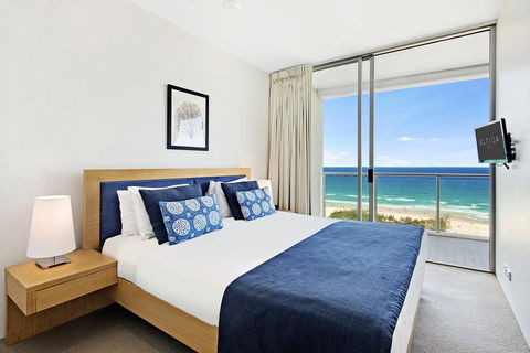 ULTIQA Air On Broadbeach - Pubs and Clubs 6